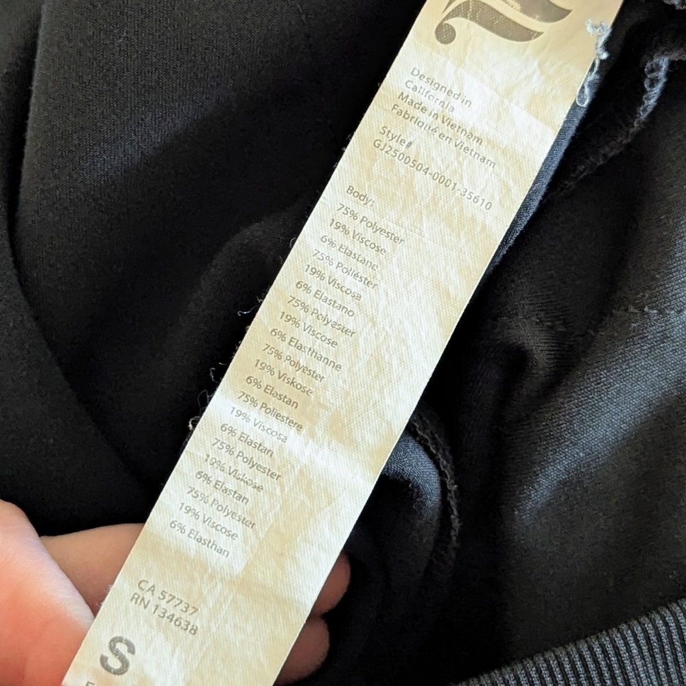 Fabletics Scrub Set | Small - Picture 14 of 16